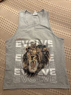 Men's Gray 'Evolve' Lion Graphic Tank Top New Size L